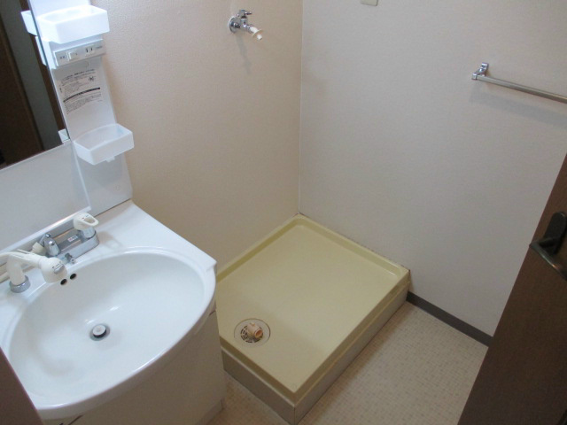 その他　洗濯機置き場　写真は別号室です