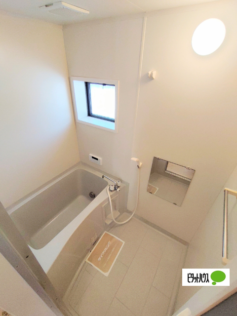 バス・シャワールーム　同物件別部屋