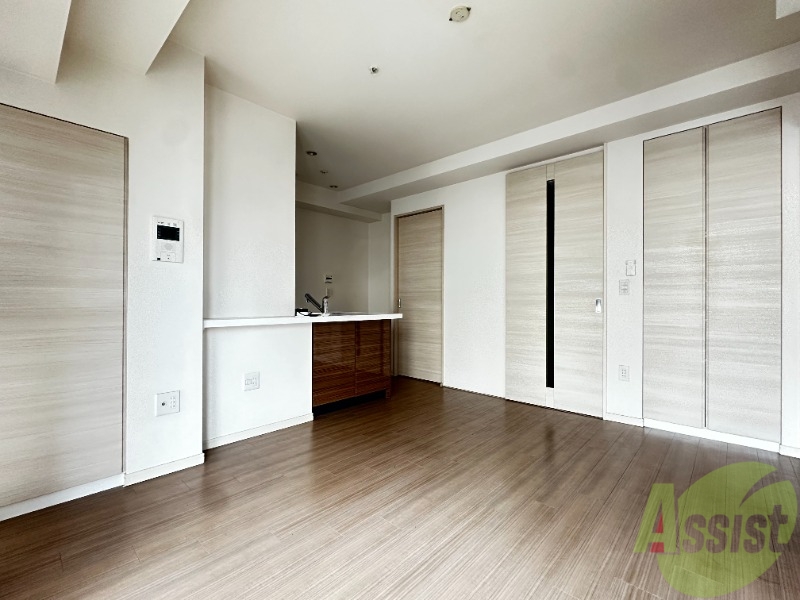 居室・リビング　明るい広々したお部屋です。