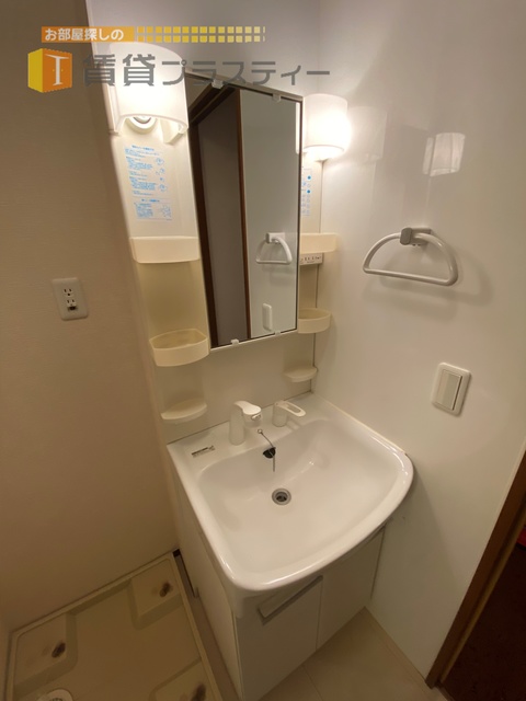 洗面設備　シャンプードレッサー必須ですね