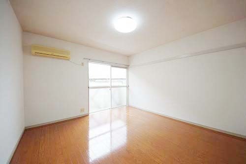 居室・リビング　類似室内