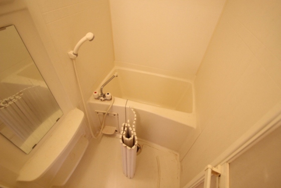 バス・シャワールーム　※別部屋の写真です