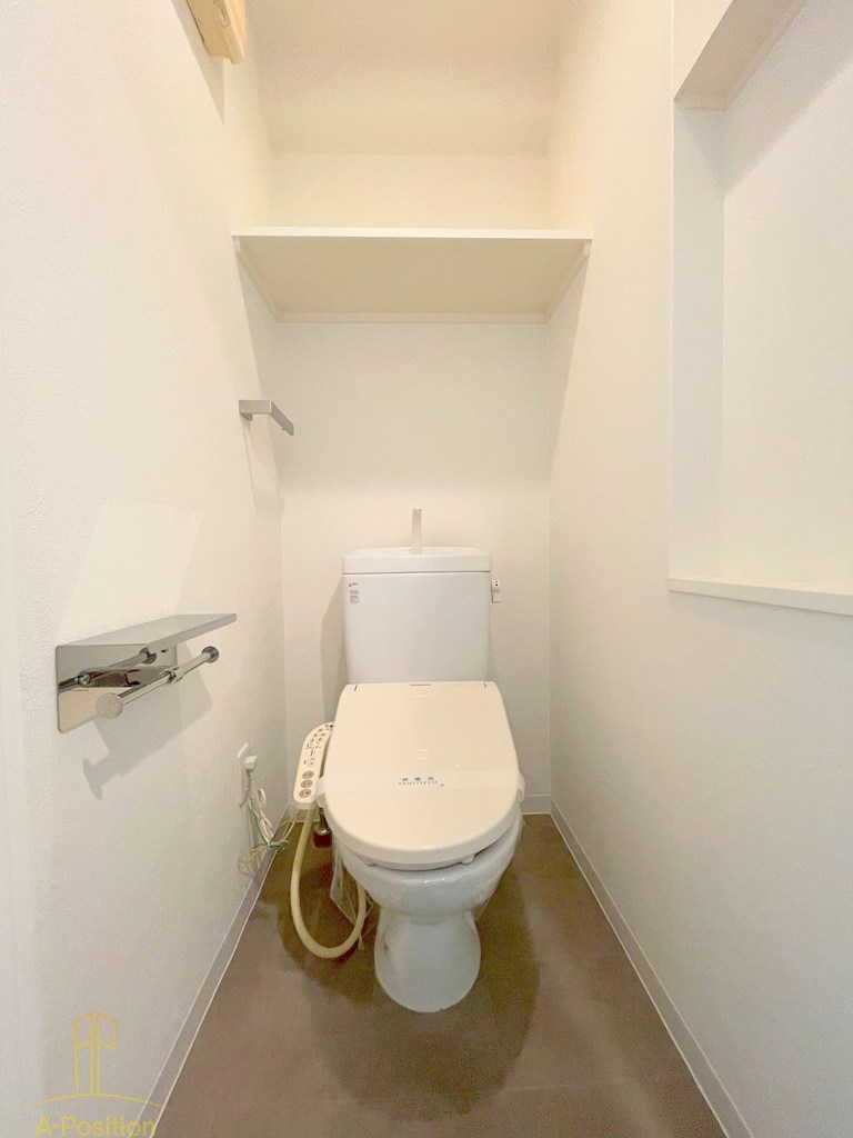 トイレ　フロンティアタワー九条II