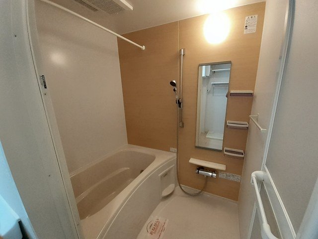 バス・シャワールーム　日々の暮らしに欠かせないお風呂です