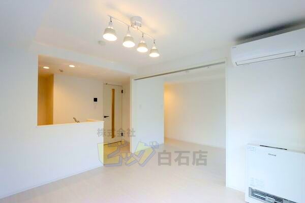 居室・リビング　お洒落なデザイナーズマンションです♪