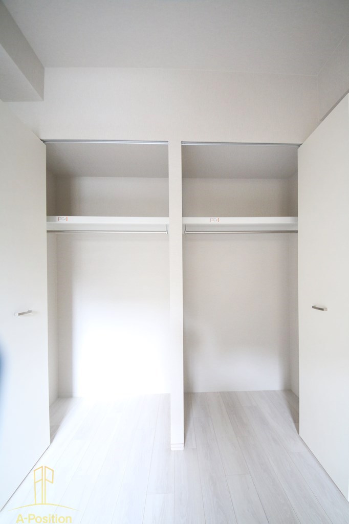 収納　ラグレース福島