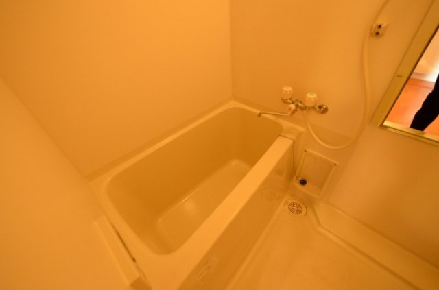 バス・シャワールーム　清潔感のある浴室です！