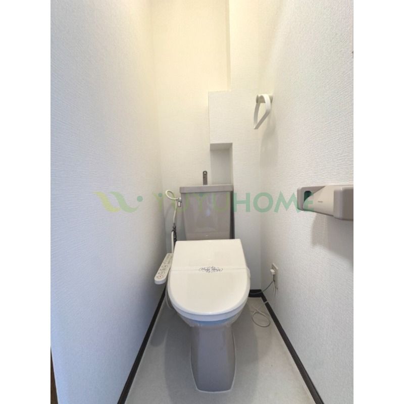 トイレ　ウォシュレットも付いてます