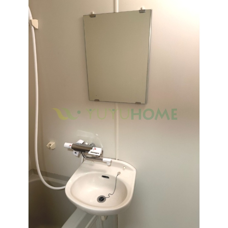 洗面設備　小さい洗面所