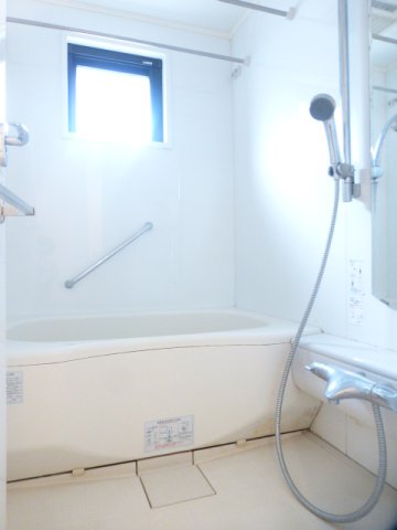 バス・シャワールーム　バス※別部屋参考写真