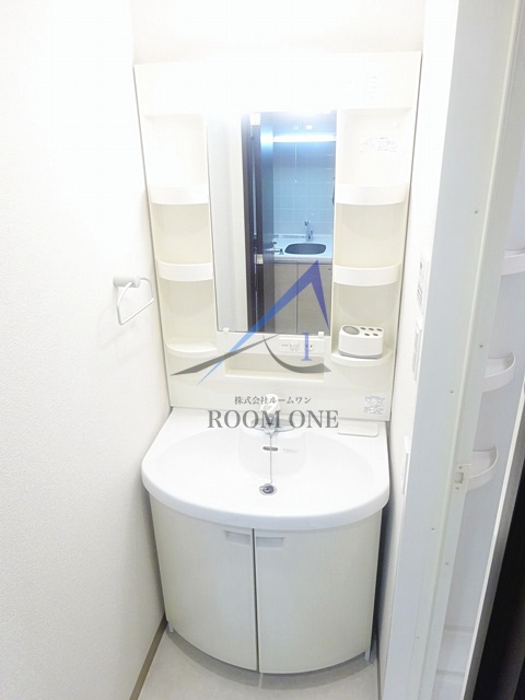 洗面設備　独立洗面台です。