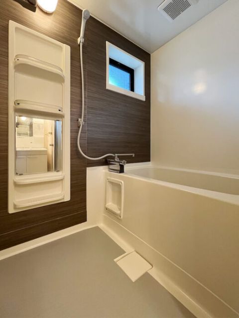 バス・シャワールーム