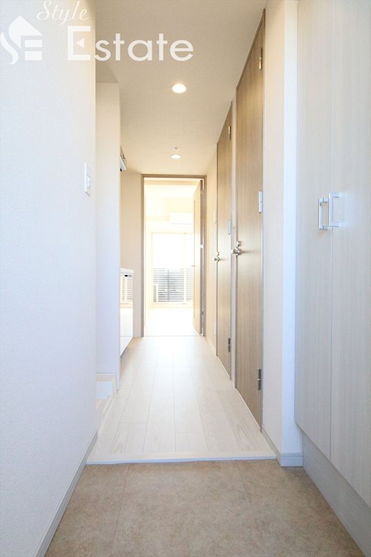 玄関　同仕様内装