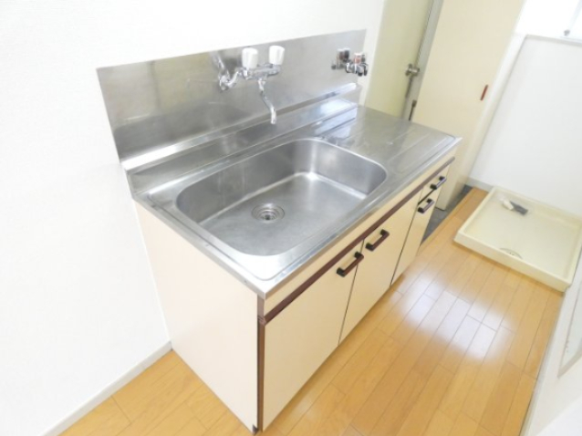 キッチン　同仕様・参考写真となります。