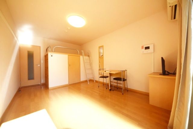 居室・リビング　★お問い合わせはタウンハウジング府中店まで★