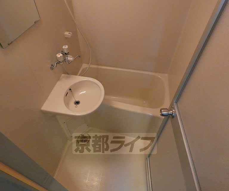 バス・シャワールーム　浴室です。