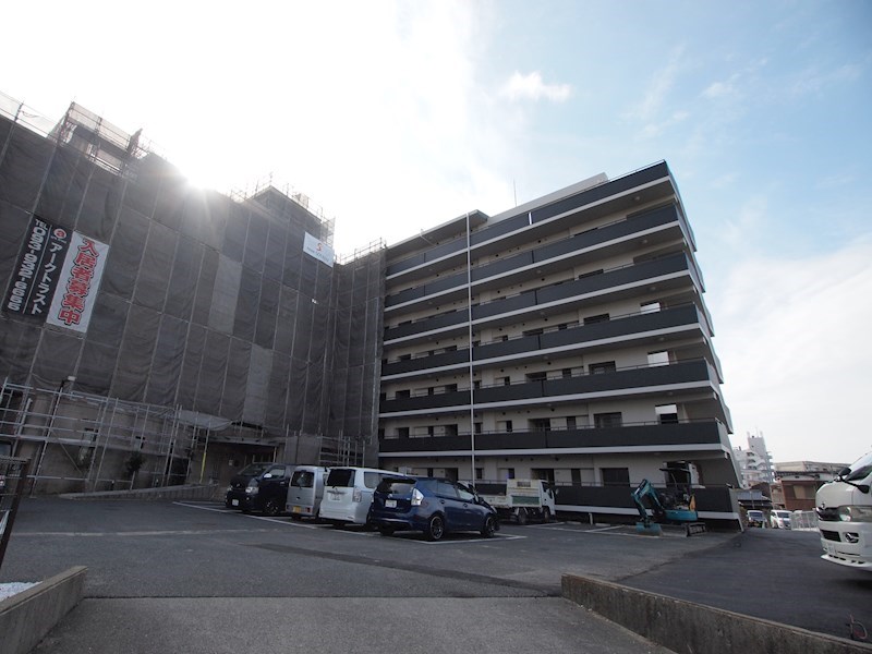 建物外観　インターネット無料！全部屋リノベーション