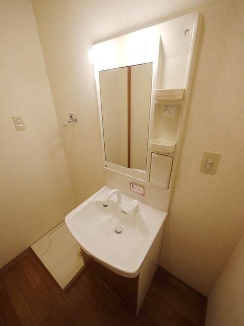 洗面設備　★独立洗面台の様子★