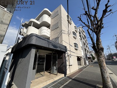 建物外観　敷地内に駐倫場あります！