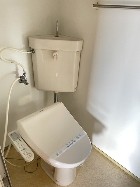 トイレ　同物件別号室です。