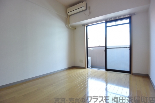 居室・リビング　内装