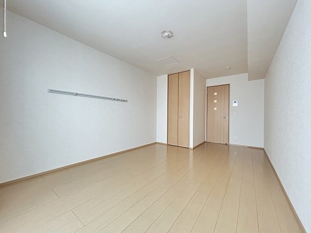 居室・リビング　同マンション別部屋