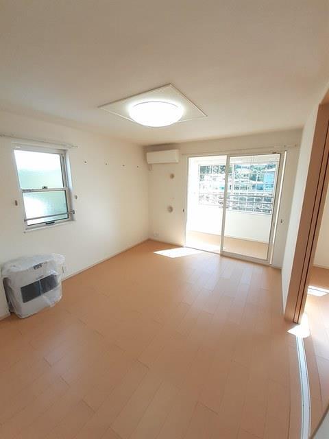 居室・リビング　リビング