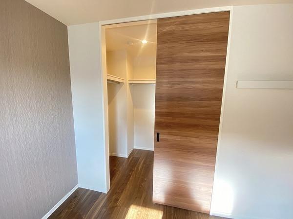 収納　ウォークインクローゼット！