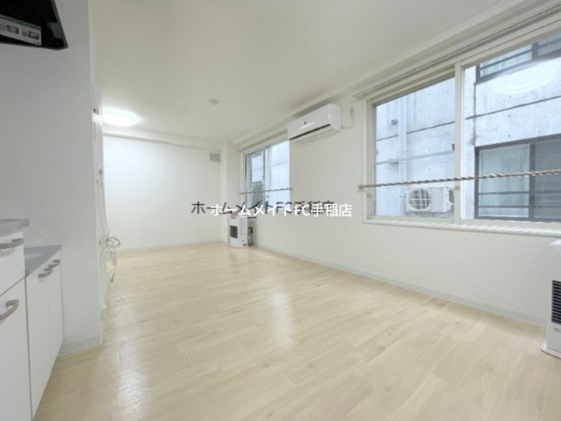 居室・リビング　広々リビングです！