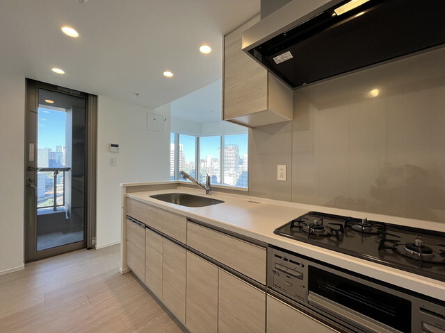 キッチン　※写真は同タイプ住戸です。