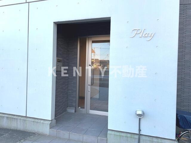 エントランス　ゆとりのあるエントランスです