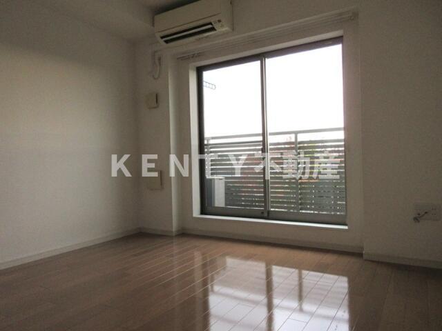 居室・リビング　ゆったりとした居間です