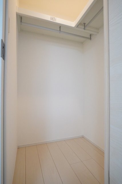 収納　ウォークインクローゼット