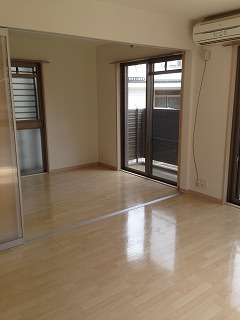 居室・リビング　別部屋になります。