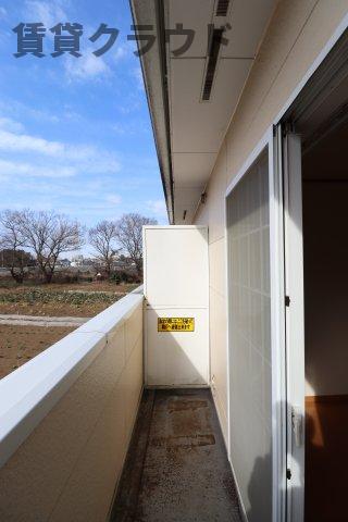 バルコニー　開放的で明るい空間を演出してくれるバルコニーです