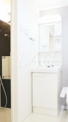 洗面設備　独立洗面台です。