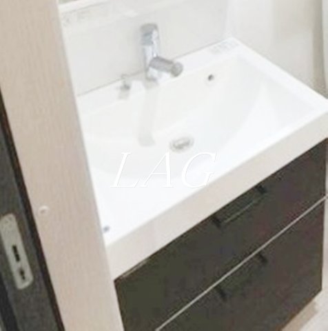 洗面設備　洗面台です。