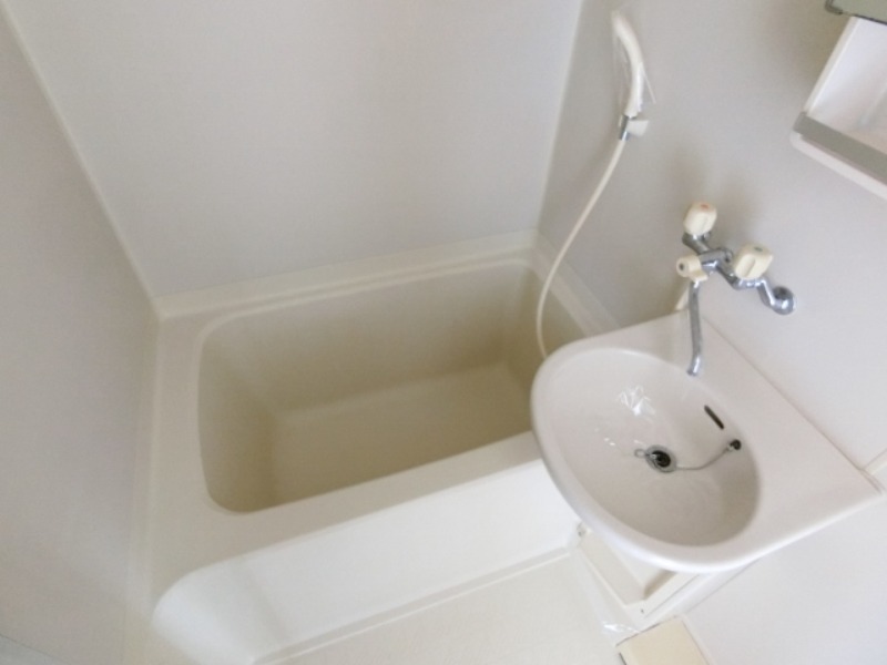 バス・シャワールーム　図面と現状に相違がある場合には現状を優先