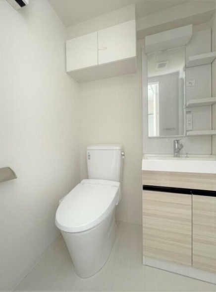 トイレ　嬉しい温水洗浄便座※同仕様