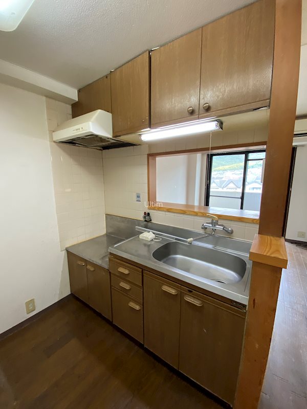 キッチン　※同タイプの他のお部屋です