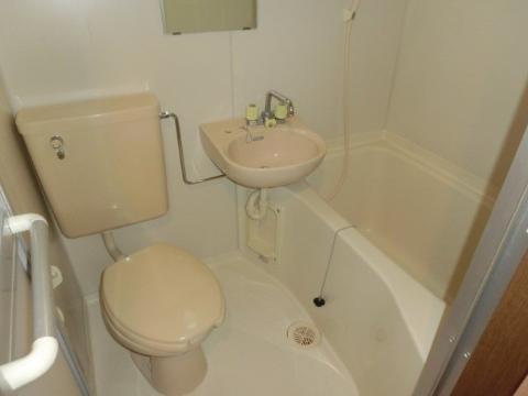 バス・シャワールーム　バス