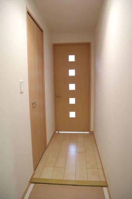 玄関　明るい玄関です