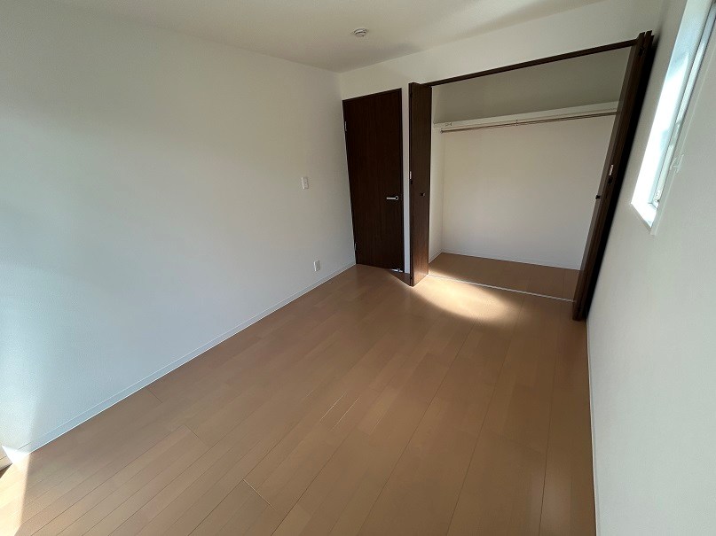 収納　※参考写真[反転タイプ]