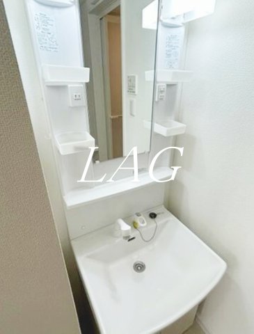 洗面設備　独立洗面台です。