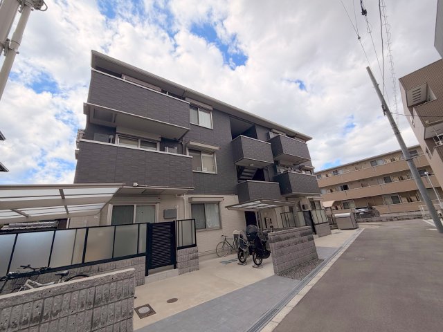 建物外観　綺麗な外観の素敵なお部屋があなたを待っています。