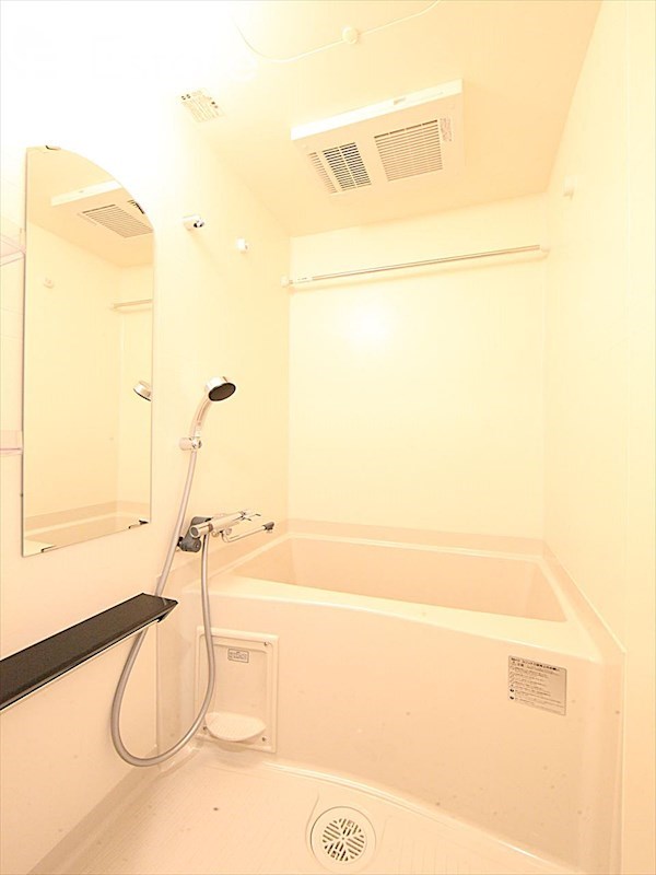 バス・シャワールーム　バスルーム