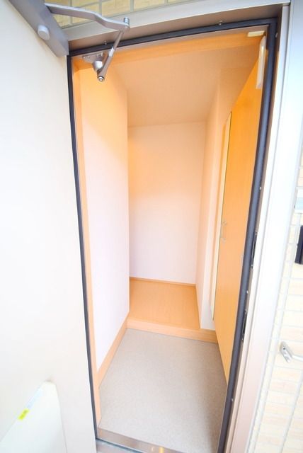 玄関　★★玄関より★★