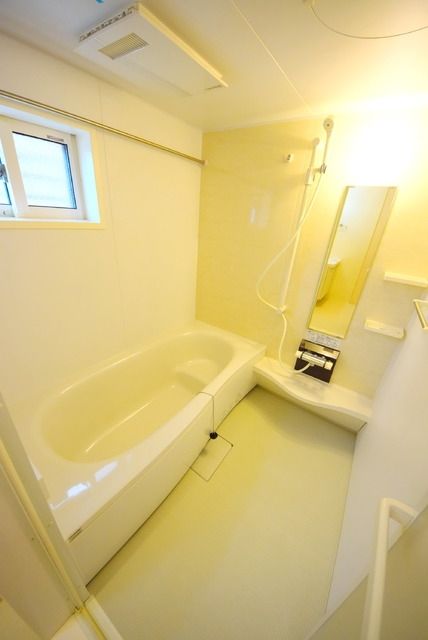 バス・シャワールーム　★★広い追い焚き機能付きバス★★