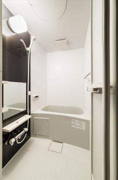 バス・シャワールーム　落ち着いた空間のお風呂