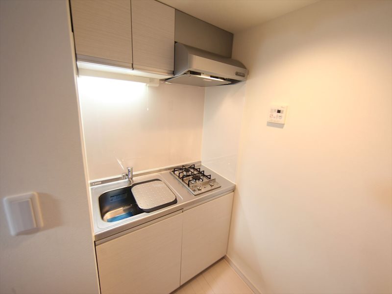 キッチン　システムキッチン（ガス2口コンロ付）